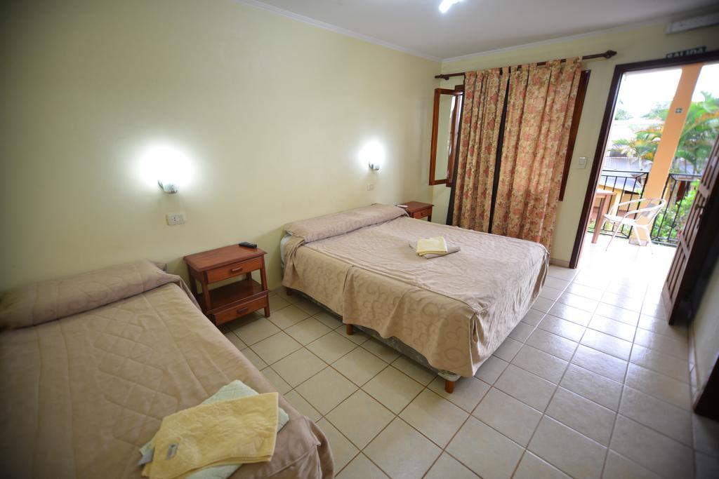 Hotel Lilian Puerto Iguazu Exterior photo
